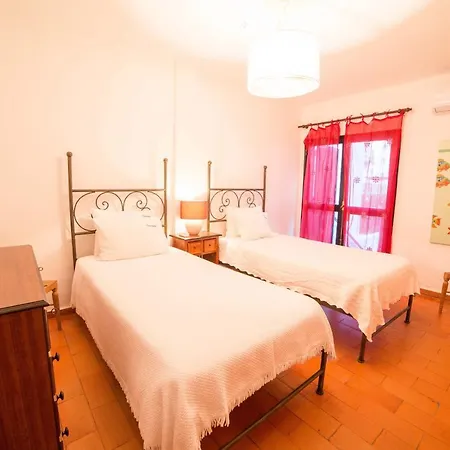 Flh Family House * Monte Gordo